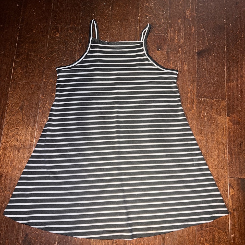 Black and White Summer Stripped Dress